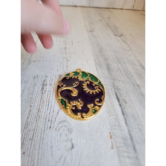 Vintage‎ gold tone egg green ornament xmas decor spring - Picture 2 of 6